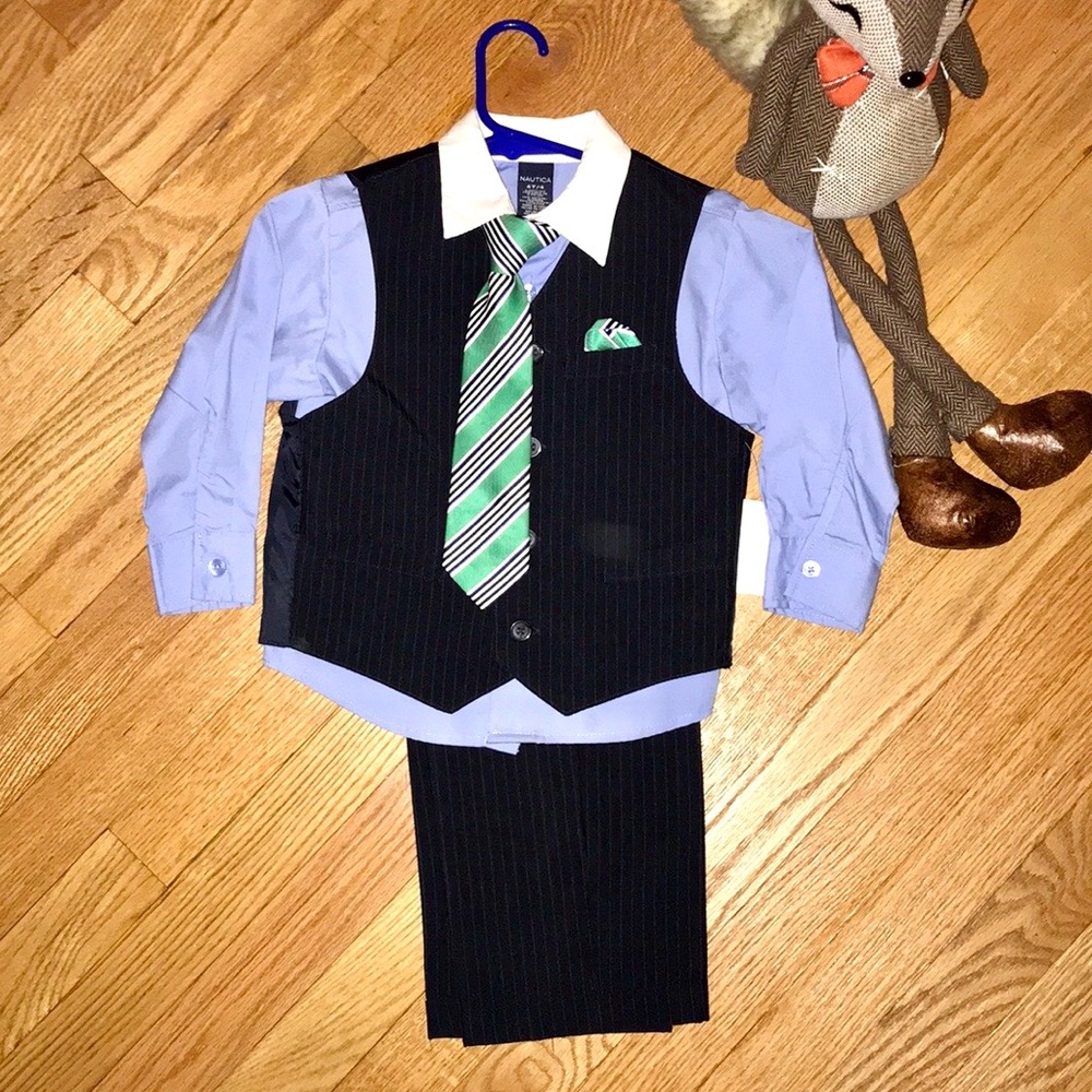 NAUTICA Suit